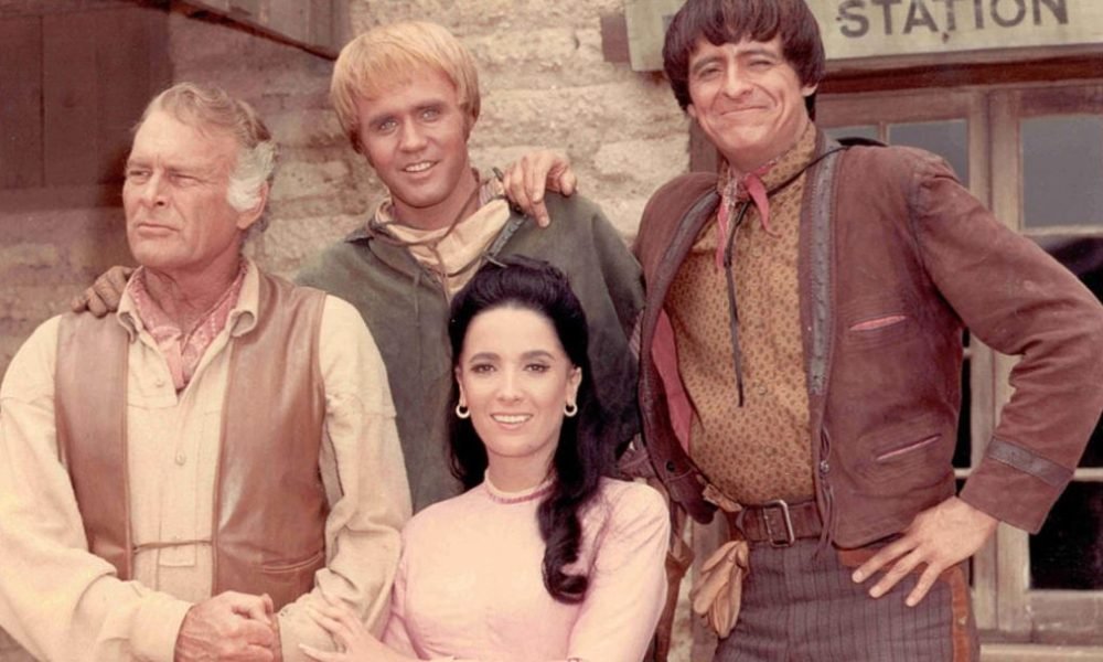 Cast High Chaparral: Kjellgren, Lundgren, Erlandsson, and Jarnhagen Families Revealed