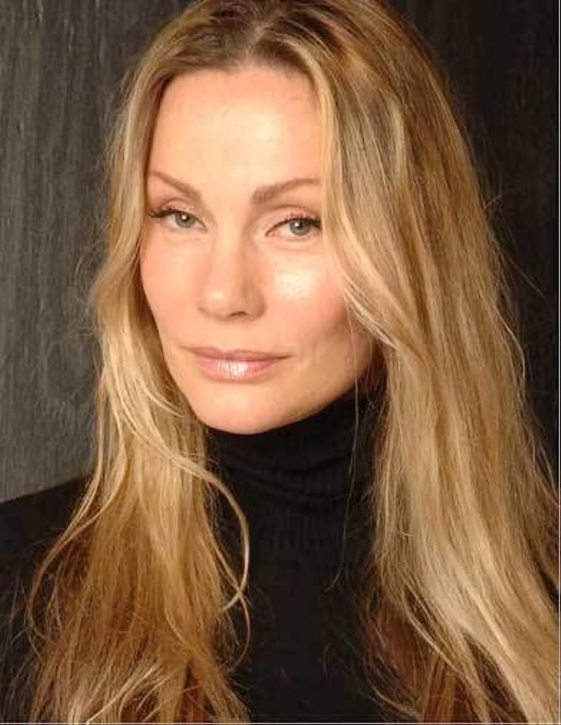 Virginia Hey as Zhaan